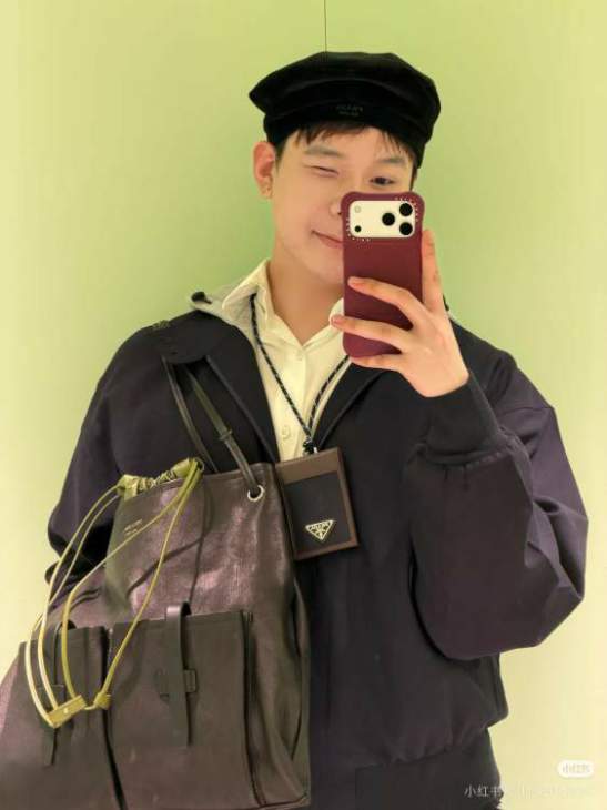 Picture of Prada Handbags _SKUfw226957042fw